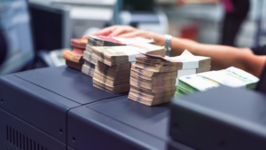 Inside Job: bănci prea mari, FMI și conflicte de interese - Piperea & Asociații - firma avocatura