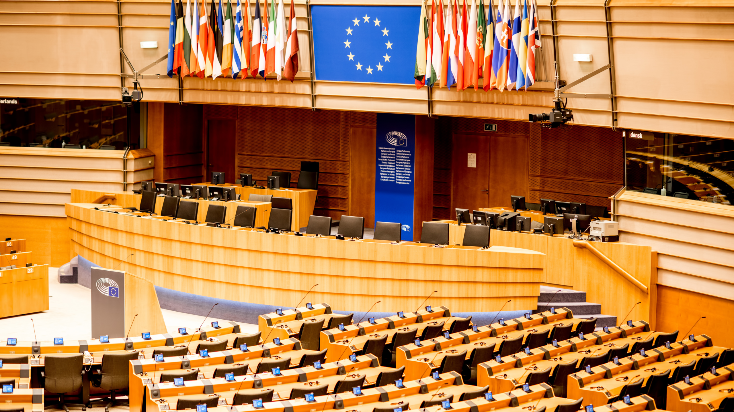 Nasha: Merkel și Mecanismul European de Stabilitate - Piperea & Asociații - firma avocatura