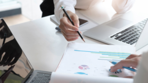 Executarea silită a părților sociale: când este posibilă? - Piperea & Asociații - firma avocatura